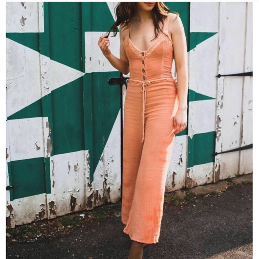 NWT $172 Jen’s Pirate Booty Giant Daisy Jumpsuit S